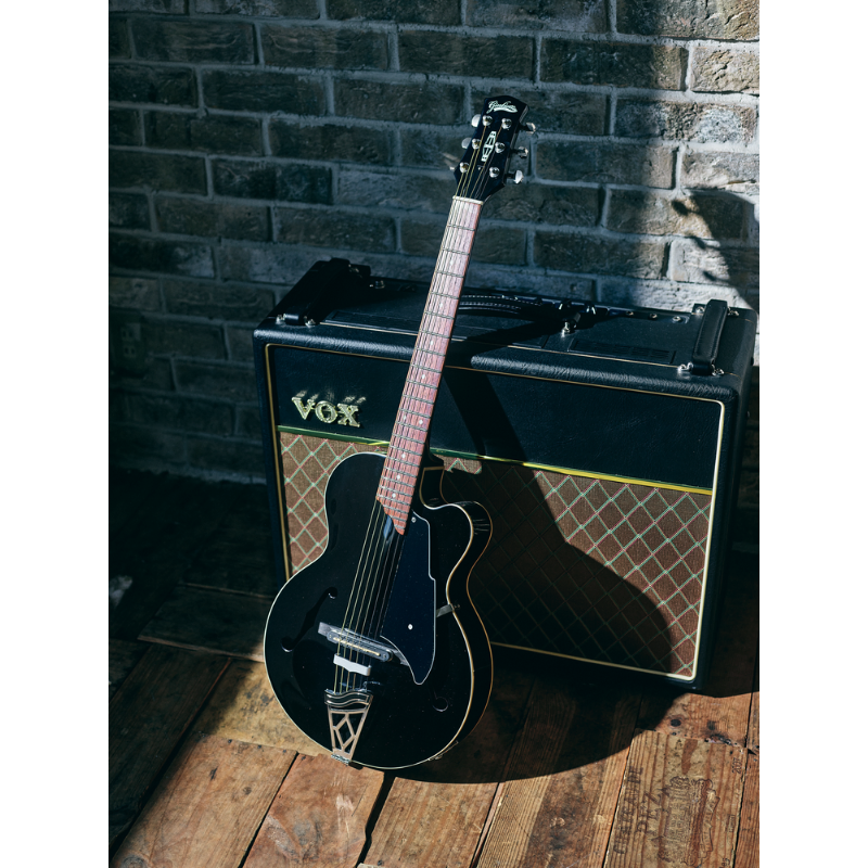 VOX Giulietta VGA-3PS-TK 3PS Trans Black Archtop Guitar — view 3